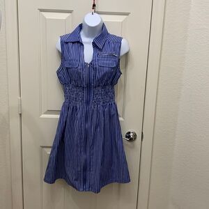 J Glee Petite Large Zippered Front Collar Short Sleeve 2 Pockets Slimming Stripe